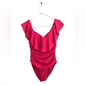 Women’s size 10 La Blanca Stunning one piece magenta swimsuit bathing suit